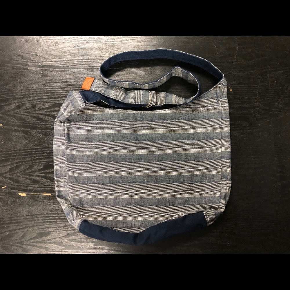 Thirty One Bags,31 Bags Retro Metro Hobo Crossbody